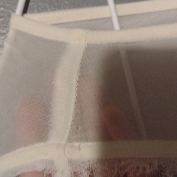 Lucky Brand sheer beaded white sleeveless size small shirt - Picture 6 of 9